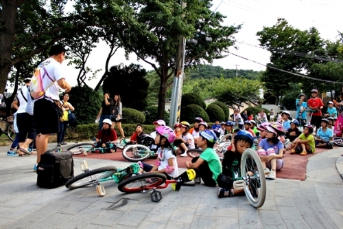 아이들에게 인기 있는 생태교통 수원2013, 그 현장을 가다