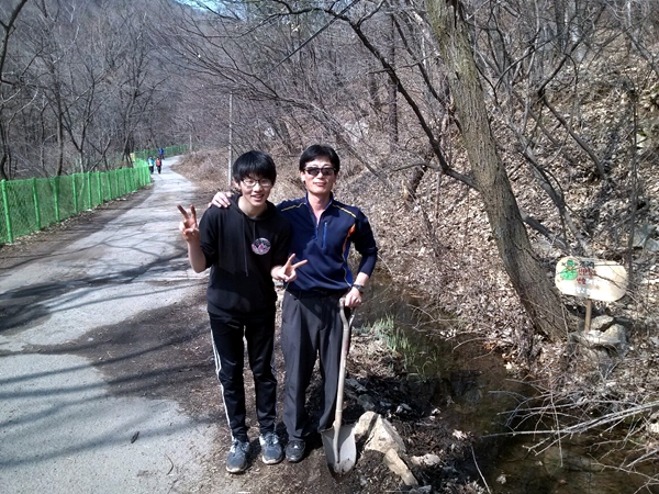 "내 자식 같은 개구리와 도롱뇽"